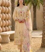 Women Floral Embroidered Regular Thread Work Kurta with Trousers & With Dupatta
