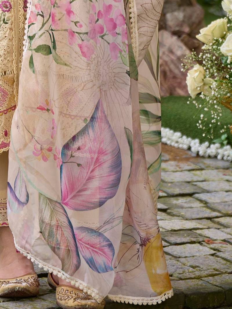 Women Floral Embroidered Regular Thread Work Kurta with Trousers & With Dupatta