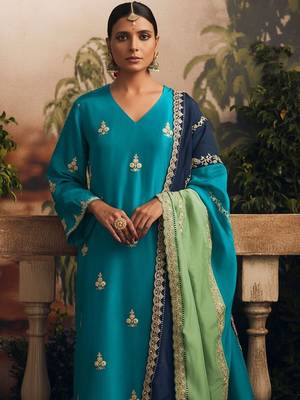Floral Embroidered V-Neck Thread Work Straight Kurta With Churidar & Dupatta 3