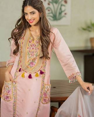 Women Ethnic Motifs Embroidered Regular Thread Work Kurta with Trousers & With Dupatta 5