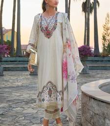Women Floral Embroidered Regular Thread Work Pure Cotton Kurta with Trousers & With Dupatta