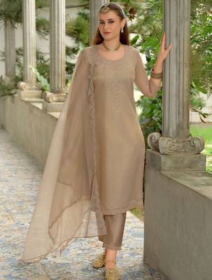 Adults-Women Woven Design Embroidered Kurta with Trousers & Dupatta 2