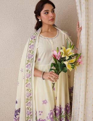 Women Floral Printed Regular Beads and Stones Pure Cotton Kurta Set 6