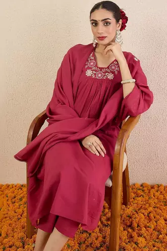 Women Floral Embroidered Panelled Thread Work Pure Cotton Kurta with Trousers & With Dupatta