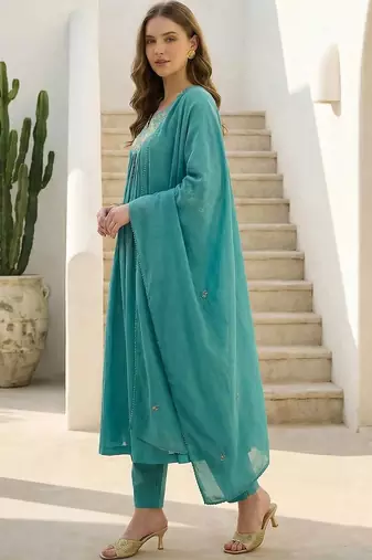 Women Floral Embroidered Panelled Beads and Stones Pure Cotton Kurta with Trousers & With Dupatta
