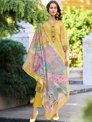 Women Ethnic Motifs Printed Regular Thread Work Linen Kurta with Trousers & With Dupatta 3
