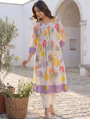 Women Floral Printed Pleated Pure Cotton Kurta with Trousers 1