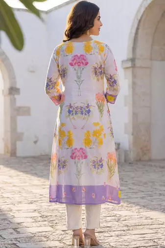 Women Floral Printed Pleated Pure Cotton Kurta with Trousers