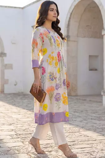 Women Floral Printed Pleated Pure Cotton Kurta with Trousers