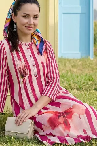 Women Printed Regular Pure Cotton Kurta with Trousers