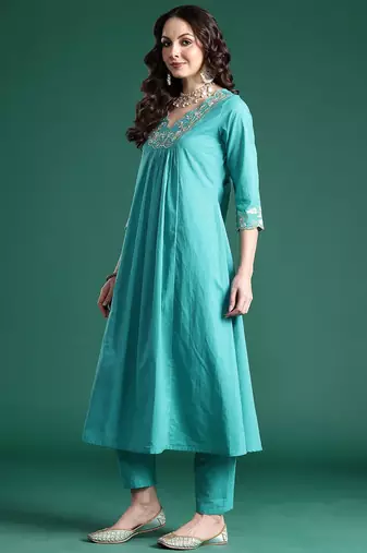 Floral Embroidered Pure Cotton Kurta with Trousers & Dupatta