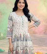 Women Ethnic Motifs Printed Regular Pure Cotton Kurta with Trousers