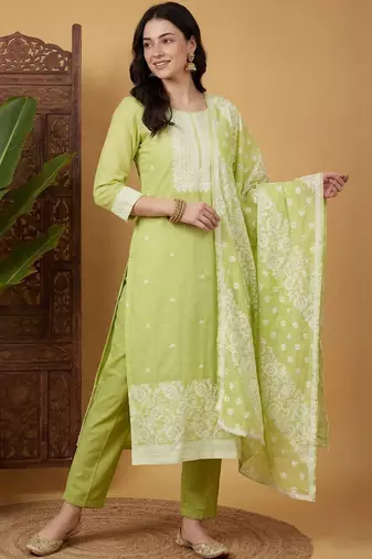 Women Ethnic Motifs Regular Kurta with Trousers & With Dupatta