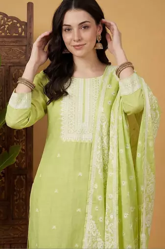 Women Ethnic Motifs Regular Kurta with Trousers & With Dupatta