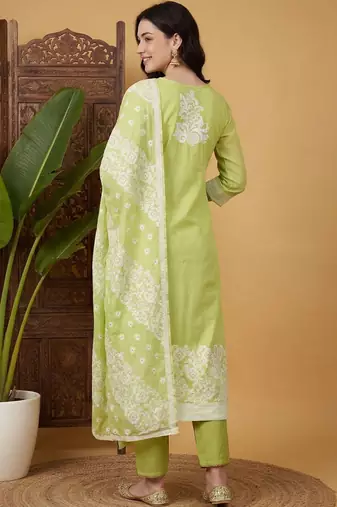 Women Ethnic Motifs Regular Kurta with Trousers & With Dupatta