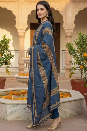 Women Ethnic Motifs Printed Regular Pure Cotton Kurta with Trousers & Dupatta