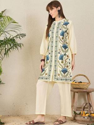 Floral Embroidered Mandarin Collar Thread Work Straight Cotton Kurta & Palazzos 4