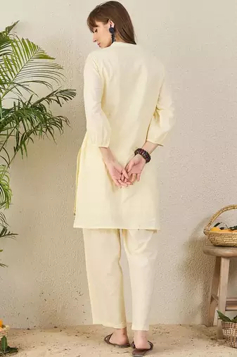Floral Embroidered Mandarin Collar Thread Work Straight Cotton Kurta & Palazzos