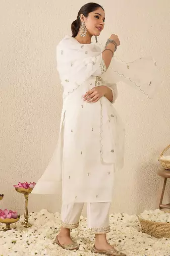 Women Ethnic Motifs Embroidered Regular Thread Work Kurta with Trousers & Dupatta