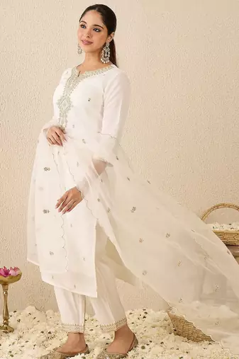 Women Ethnic Motifs Embroidered Regular Thread Work Kurta with Trousers & Dupatta