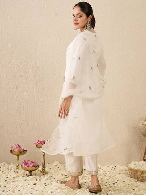 Women Ethnic Motifs Embroidered Regular Thread Work Kurta with Trousers & Dupatta 5
