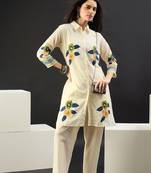 Women Floral Embroidered Regular Thread Work Pure Cotton Kurta with Trousers