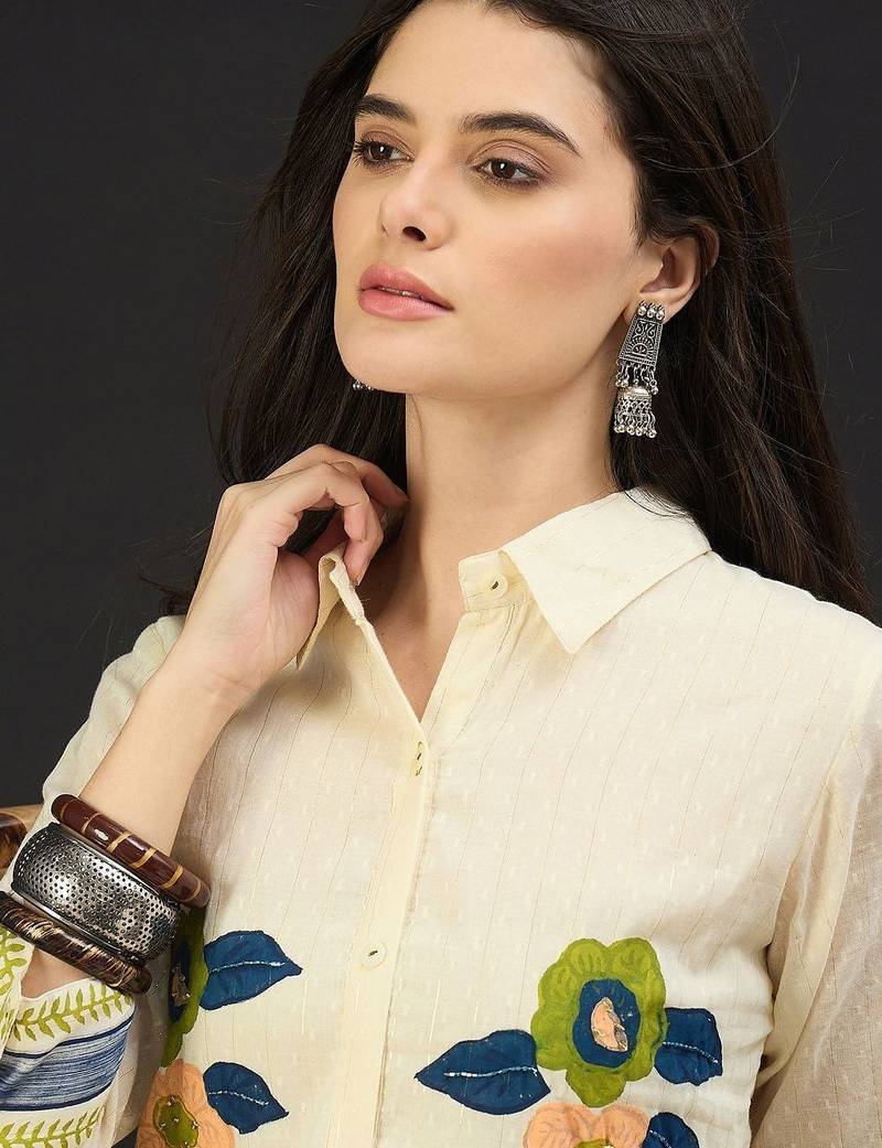 Women Floral Embroidered Regular Thread Work Pure Cotton Kurta with Trousers