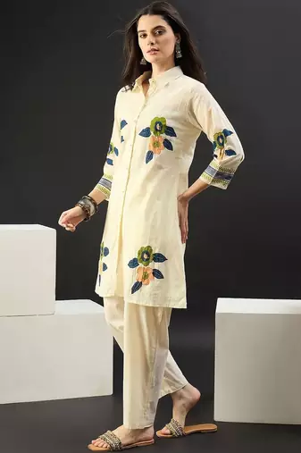 Women Floral Embroidered Regular Thread Work Pure Cotton Kurta with Trousers
