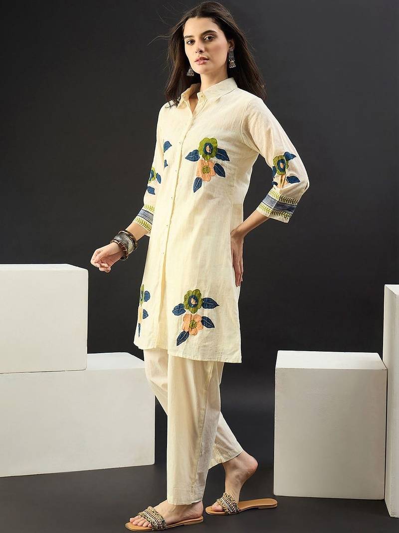 Women Floral Embroidered Regular Thread Work Pure Cotton Kurta with Trousers