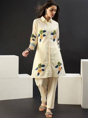 Women Floral Embroidered Regular Thread Work Pure Cotton Kurta with Trousers 4