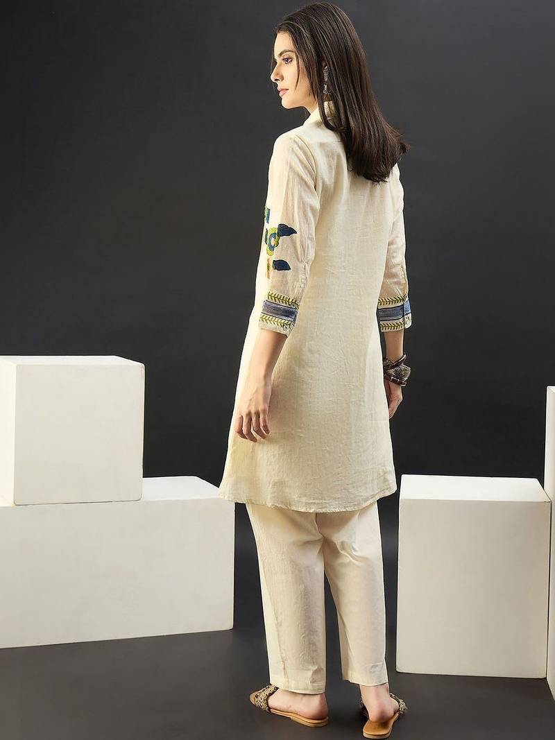 Women Floral Embroidered Regular Thread Work Pure Cotton Kurta with Trousers