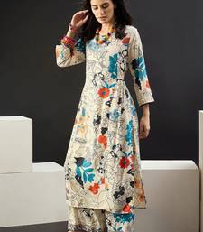 Women Floral Printed Regular Kurta with Trousers