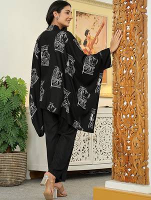Women Printed Regular Kurta with Trousers 3