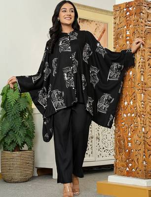 Women Printed Regular Kurta with Trousers 5