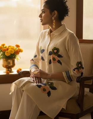 Women Floral Embroidered Regular Thread Work Pure Cotton Kurta with Trousers 1