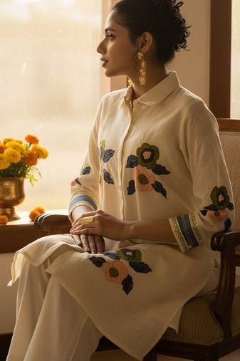 Women Floral Embroidered Regular Thread Work Pure Cotton Kurta with Trousers