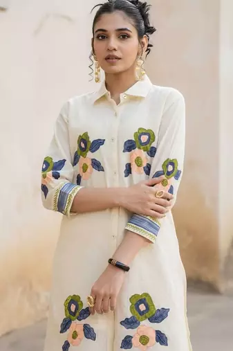 Women Floral Embroidered Regular Thread Work Pure Cotton Kurta with Trousers