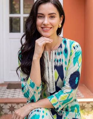 Women Printed Regular Pure Cotton Kurta with Trousers 3