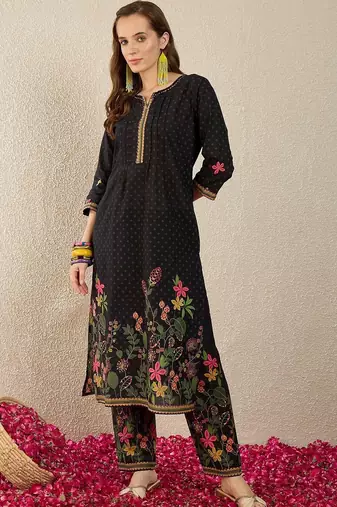 Women Ethnic Motifs Printed Pleated Thread Work Pure Cotton Kurta with Trousers