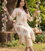 Women Floral Printed Regular Kurta with Palazzos