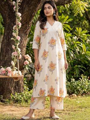 Women Floral Printed Regular Kurta with Palazzos 5