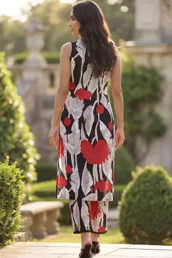 Women Floral Printed Regular Pure Cotton Kurta with Trousers