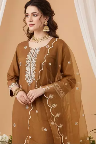 Women Ethnic Motifs Embroidered Regular Thread Work Kurta with Trousers & With Dupatta