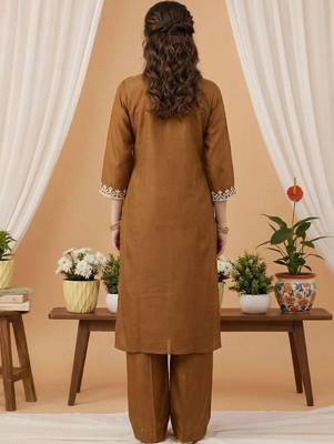 Women Ethnic Motifs Embroidered Regular Thread Work Kurta with Trousers & With Dupatta 4