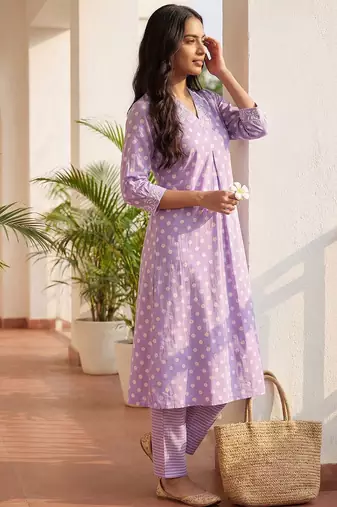 Women Floral Printed Regular Pure Cotton Kurta with Trousers