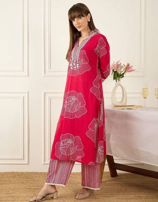 Women Floral Printed Regular Pure Cotton Kurta with Palazzos 3