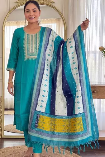 Women Ethnic Motifs Embroidered Regular Thread Work Kurta with Trousers & With Dupatta