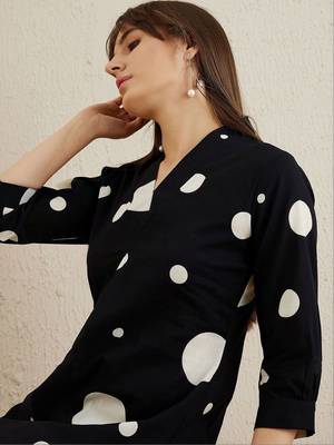 Women Printed Regular Pure Cotton Kurta with Trousers 6