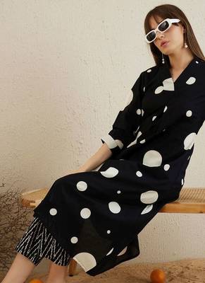 Women Printed Regular Pure Cotton Kurta with Trousers 7