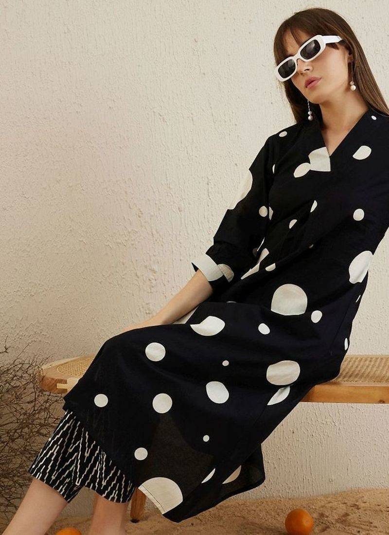 Women Printed Regular Pure Cotton Kurta with Trousers